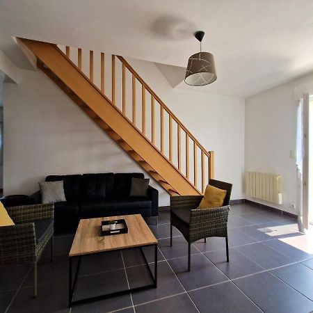 Cottage, Plevenon Luaran gambar