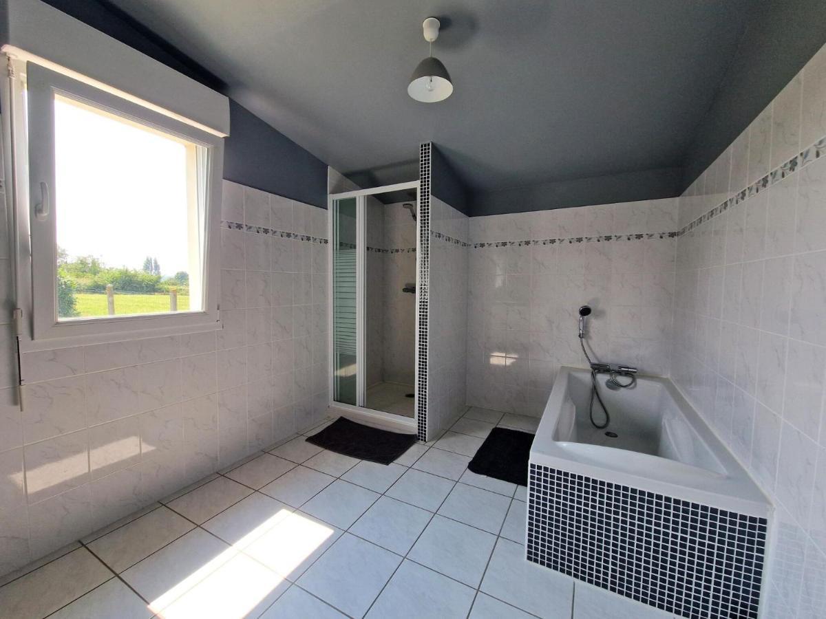 Cottage, Plevenon Luaran gambar